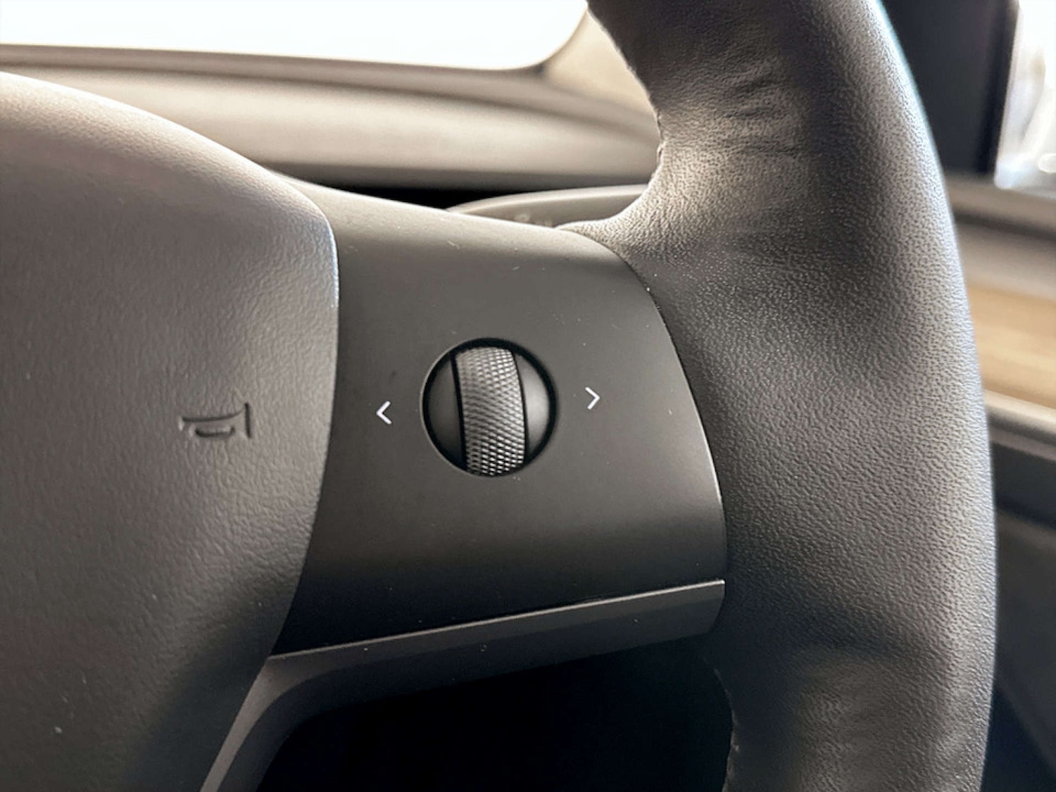 Used Tesla Model Y 2022 for sale - 77299352: Photo 18