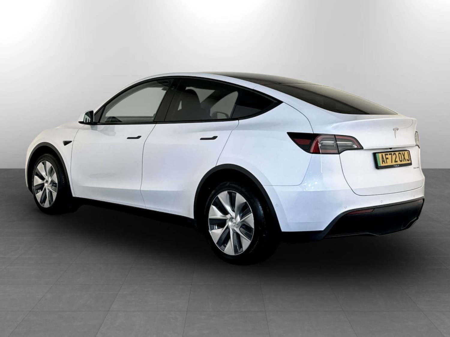 Used Tesla Model Y 2022 for sale - 77299352: Photo 8
