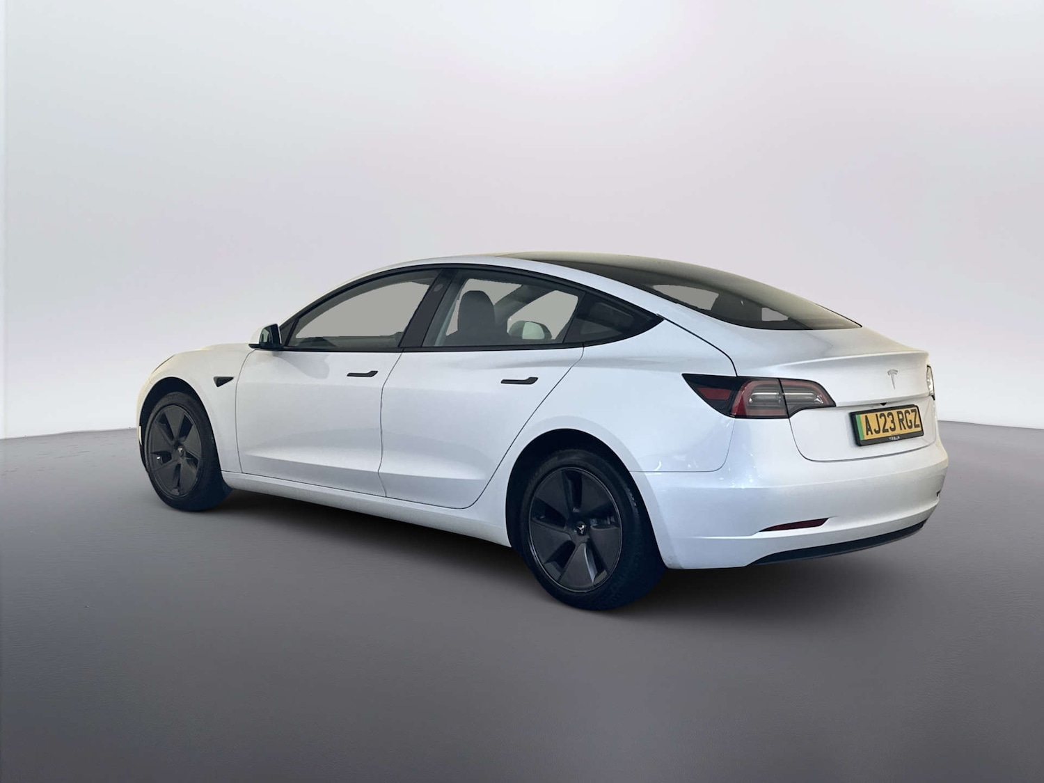 Used Tesla Model 3 2023 for sale - 77880490: Photo 8