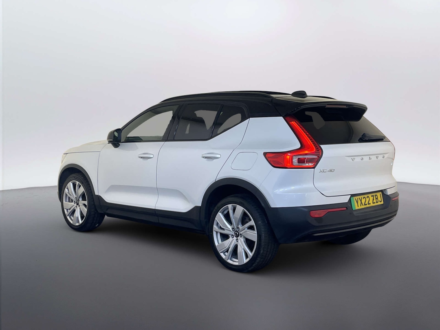Used Volvo XC40 2022 for sale - 78003755: Photo 8