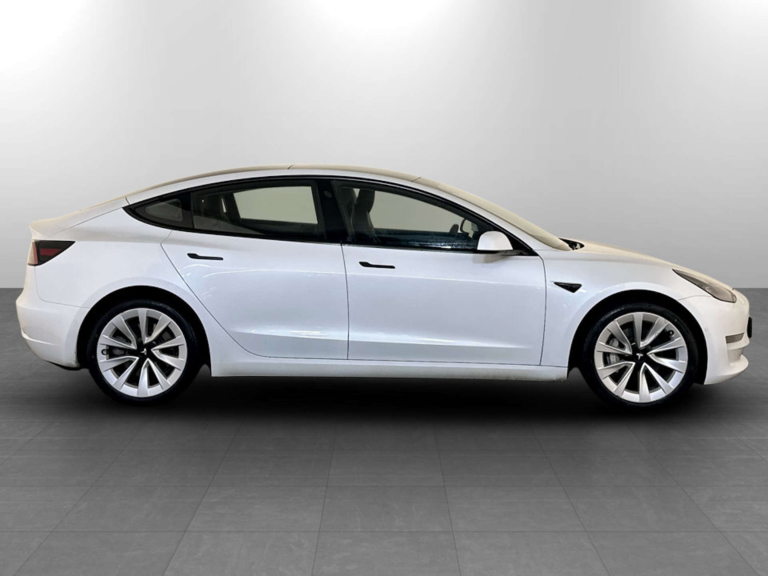Used Tesla Model 3 2021 for sale - 77288523: Photo 9