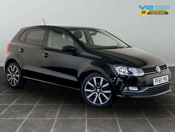 Used Volkswagen Polo 2016 for sale - 76888009: Photo