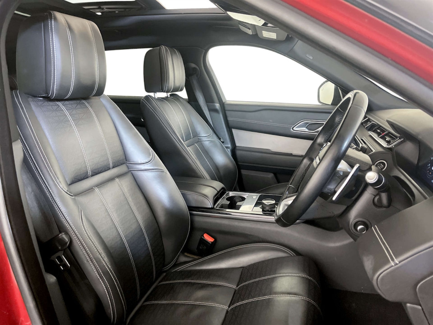 Used Land Rover Range Rover Velar 2018 for sale - 77766928: Photo 13