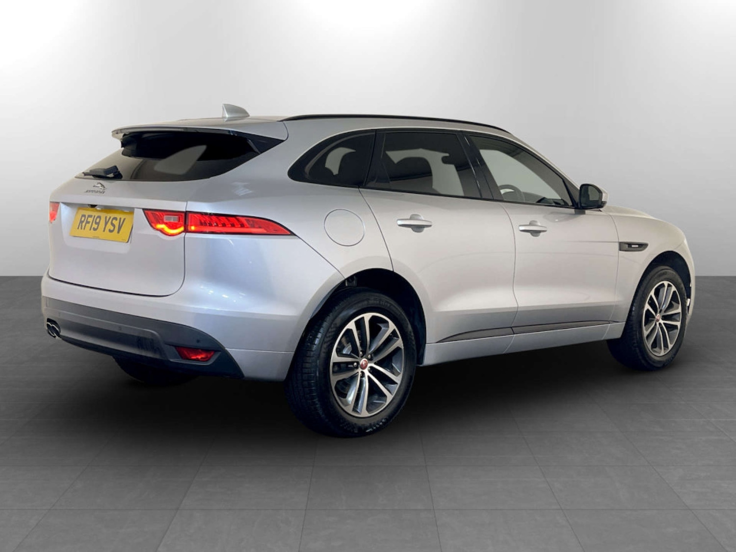 Used Jaguar F-Pace 2019 for sale - 77185352: Photo 10