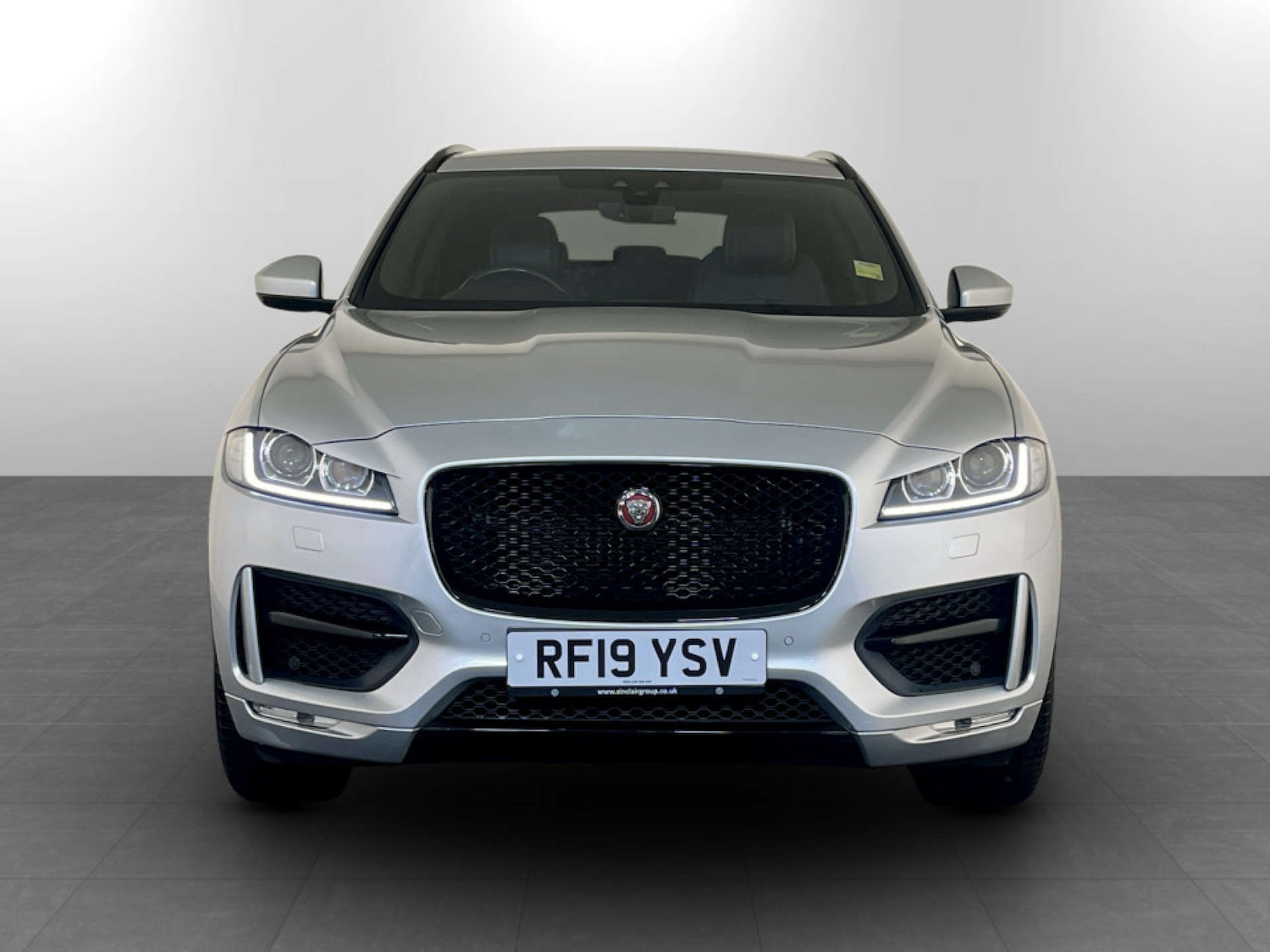 Used Jaguar F-Pace 2019 for sale - 77185352: Photo 5