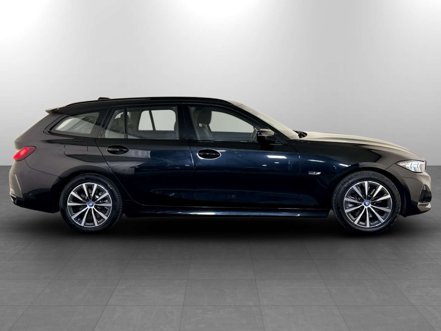Used BMW 3 Series 2023 for sale - 77774305: Photo 11