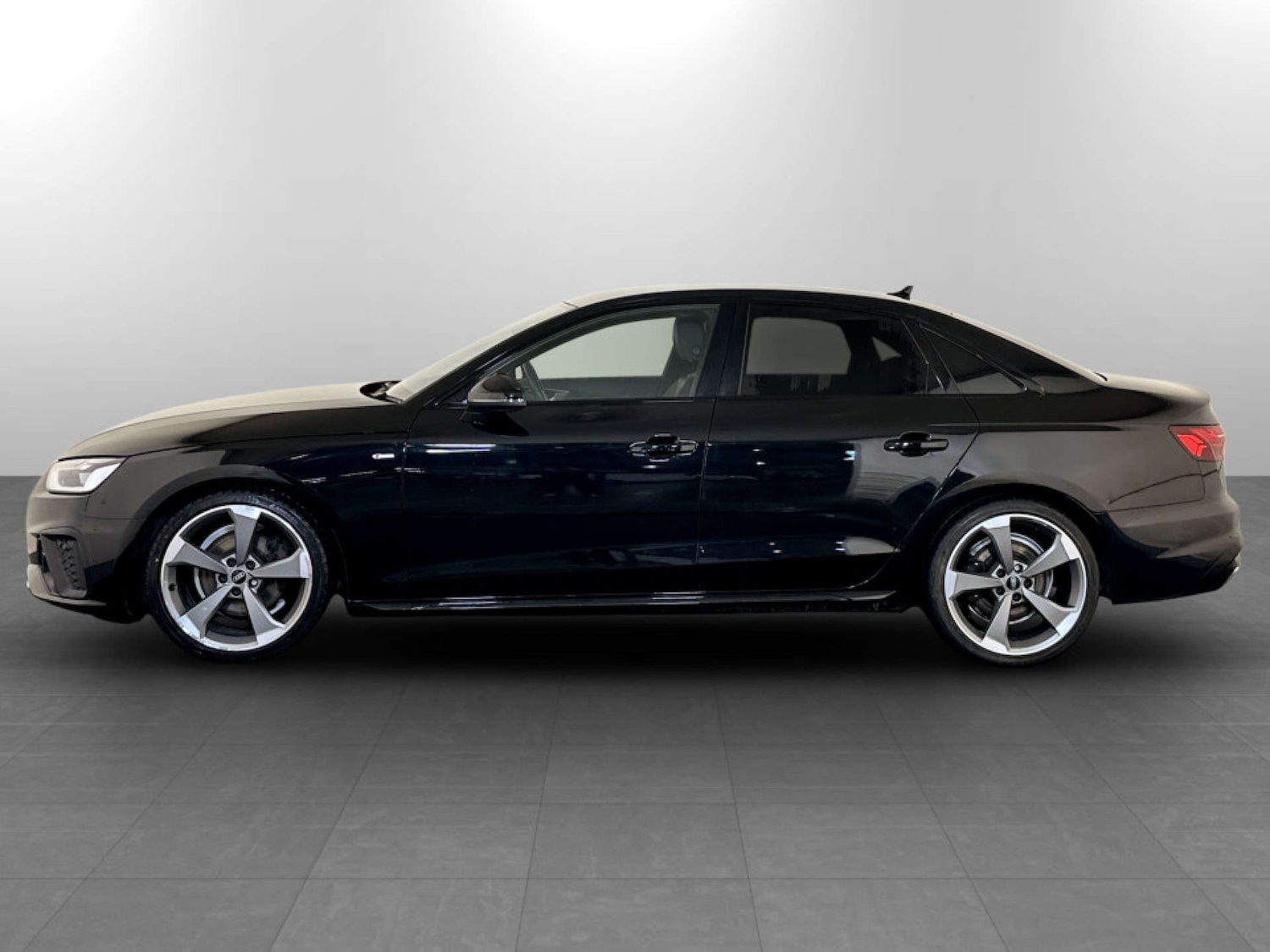 Used Audi A4 2021 for sale - 77249223: Photo 7