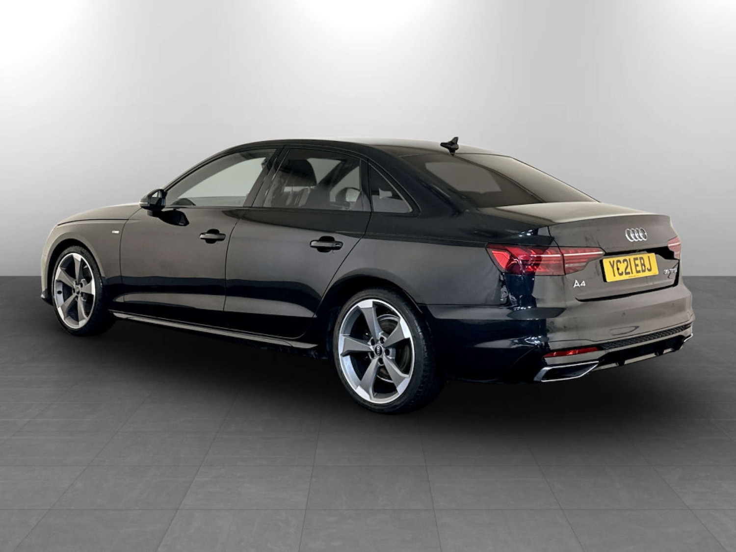 Used Audi A4 2021 for sale - 77249223: Photo 8