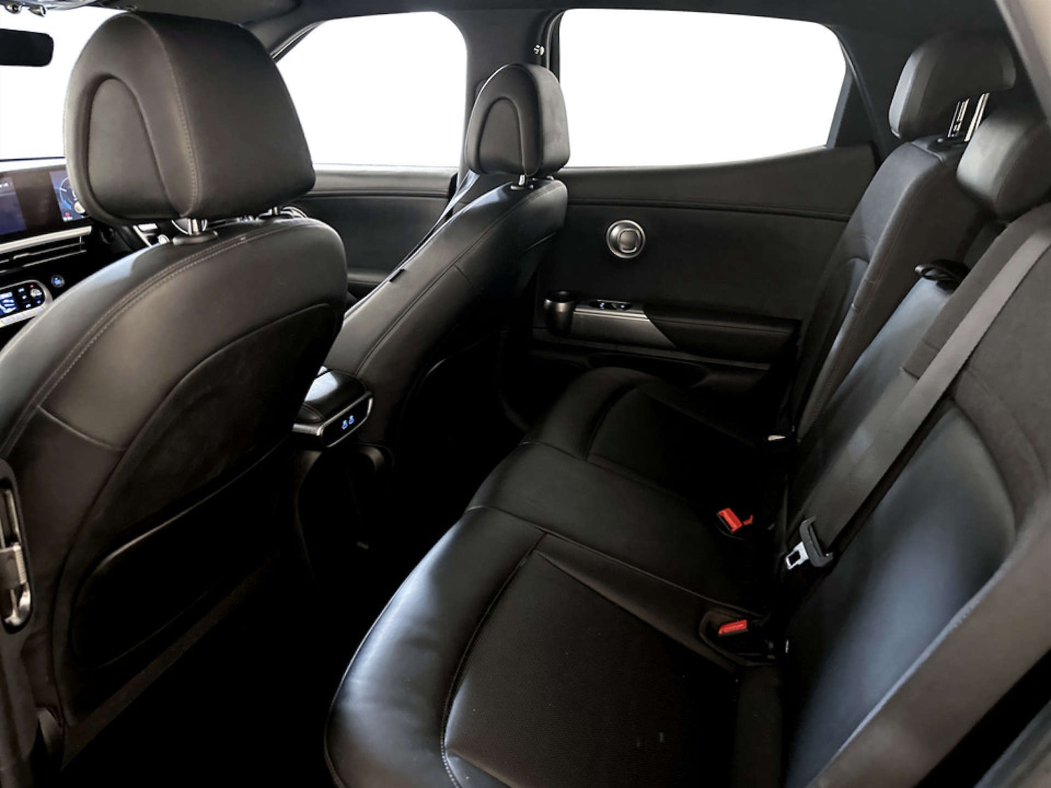 Used Genesis GV60 2023 for sale - 77617088: Photo 14