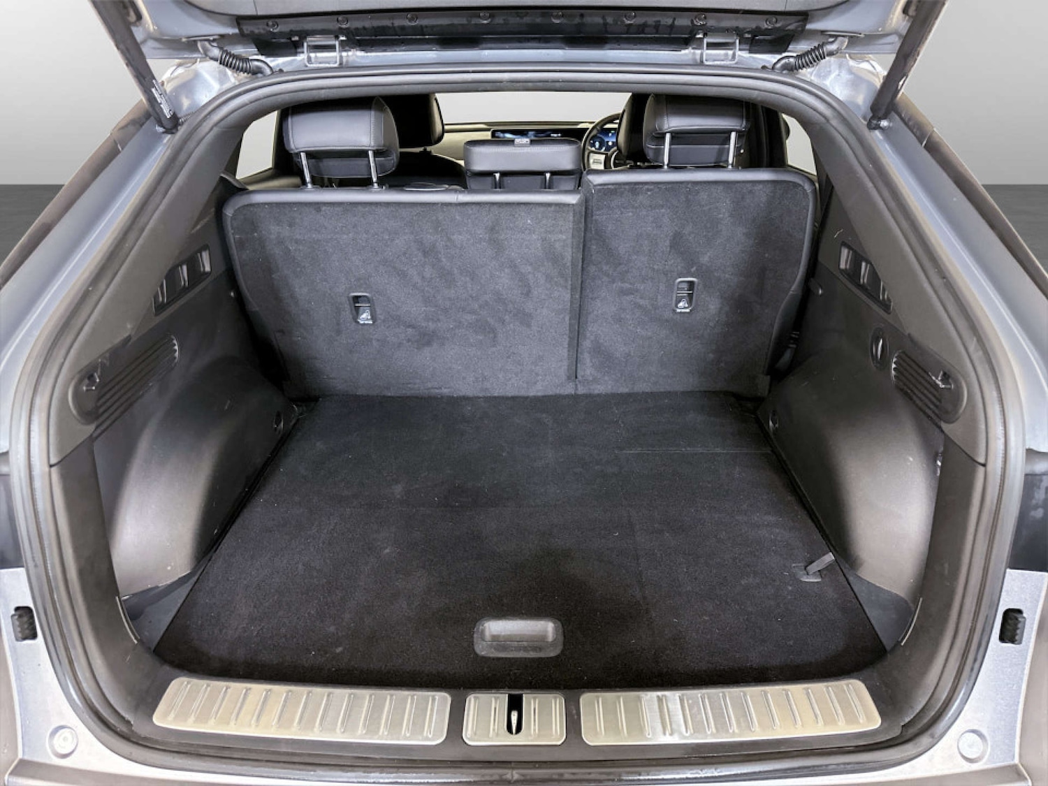 Used Genesis GV60 2023 for sale - 77617088: Photo 15