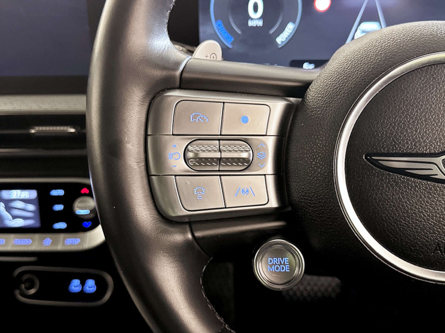 Used Genesis GV60 2023 for sale - 77617088: Photo 18