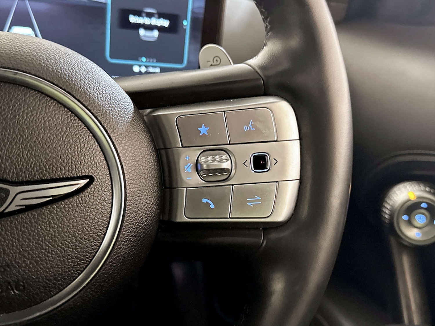 Used Genesis GV60 2023 for sale - 77617088: Photo 20