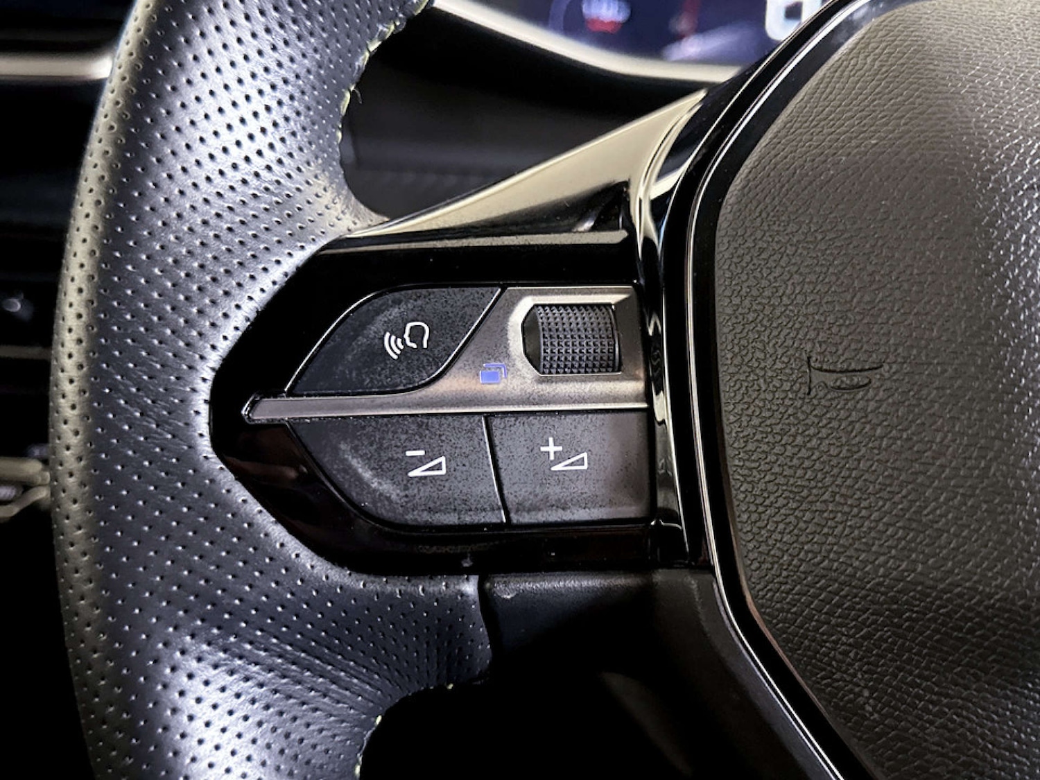 Used Peugeot 2008 2022 for sale - 77184998: Photo 18