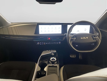 Used Kia EV6 2023 for sale - 78367151: Photo