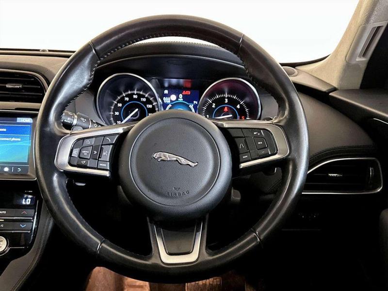 Used Jaguar F-Pace 2020 for sale - 76931365: Photo 17