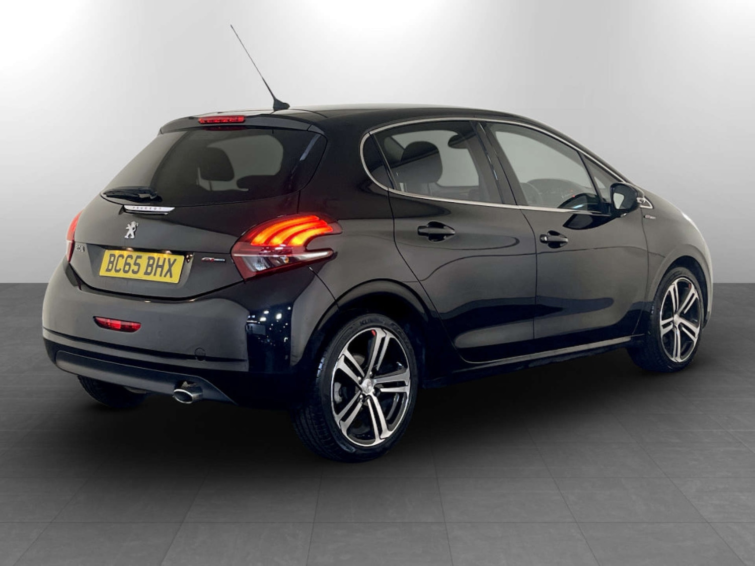 Used Peugeot 208 2015 for sale - 77494154: Photo 10