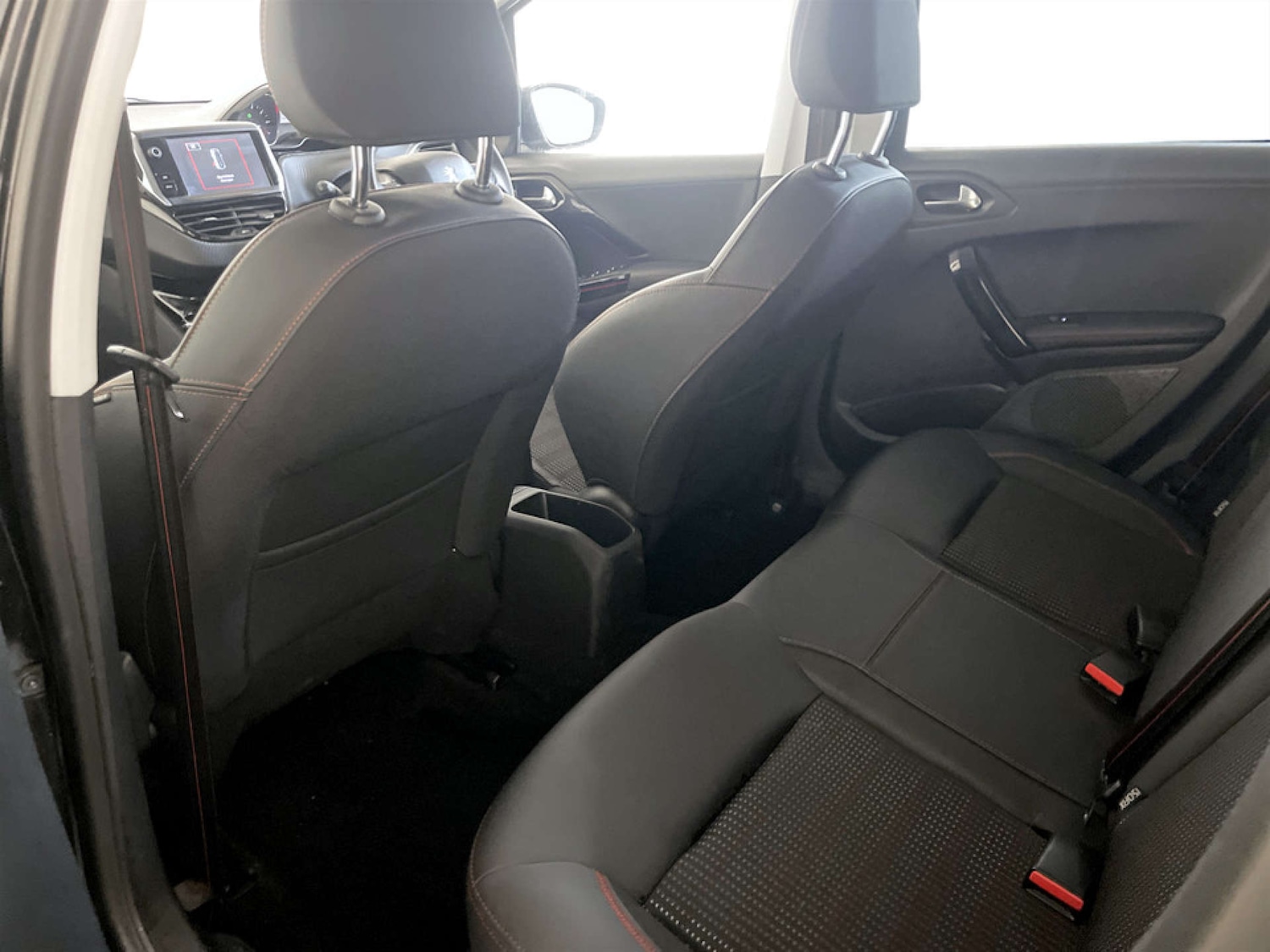 Used Peugeot 208 2015 for sale - 77494154: Photo 14