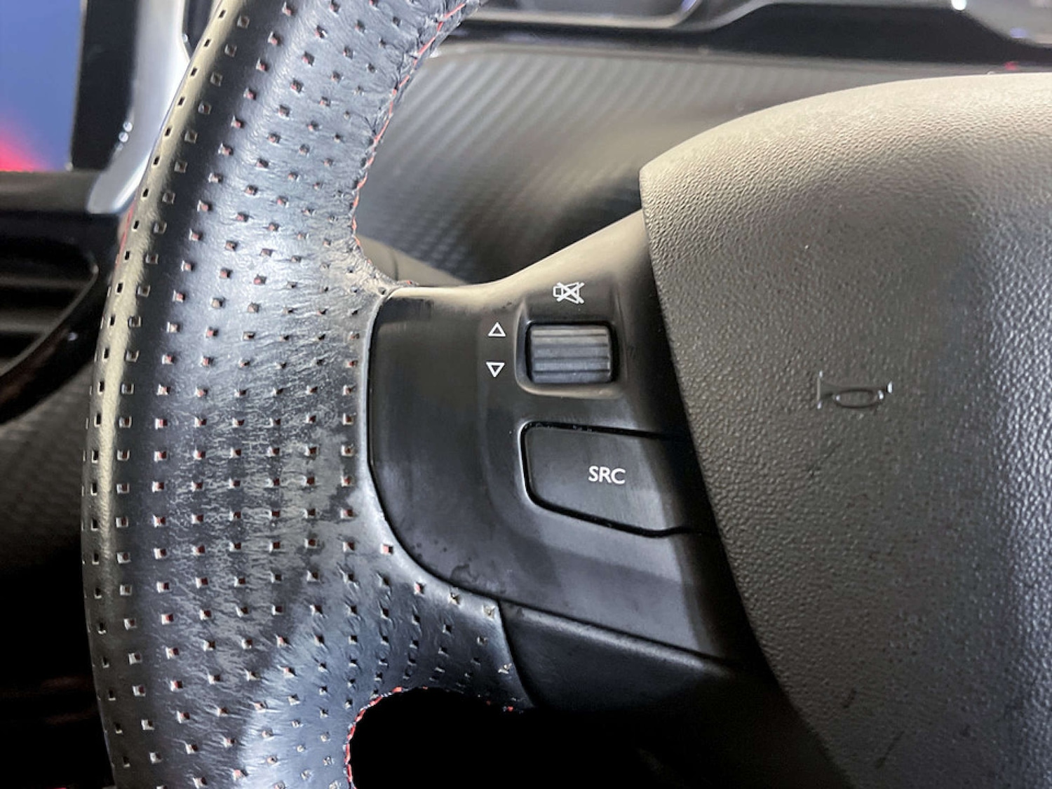 Used Peugeot 208 2015 for sale - 77494154: Photo 17