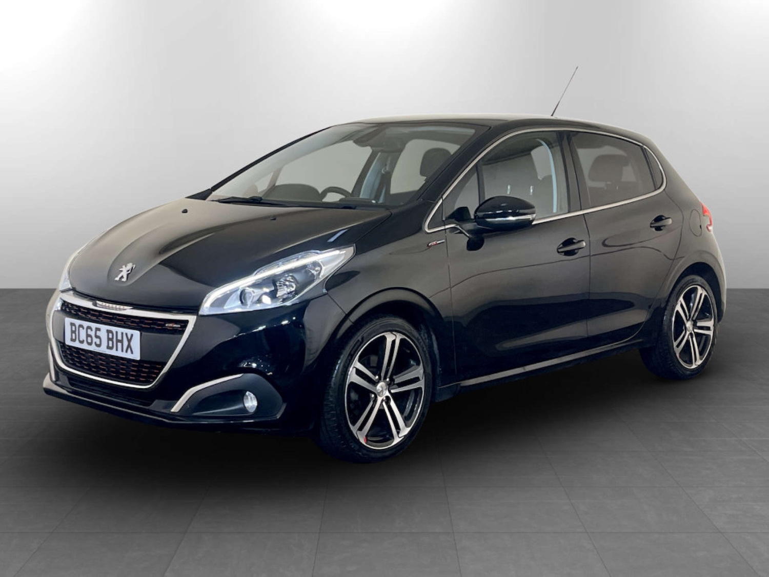Used Peugeot 208 2015 for sale - 77494154: Photo 6