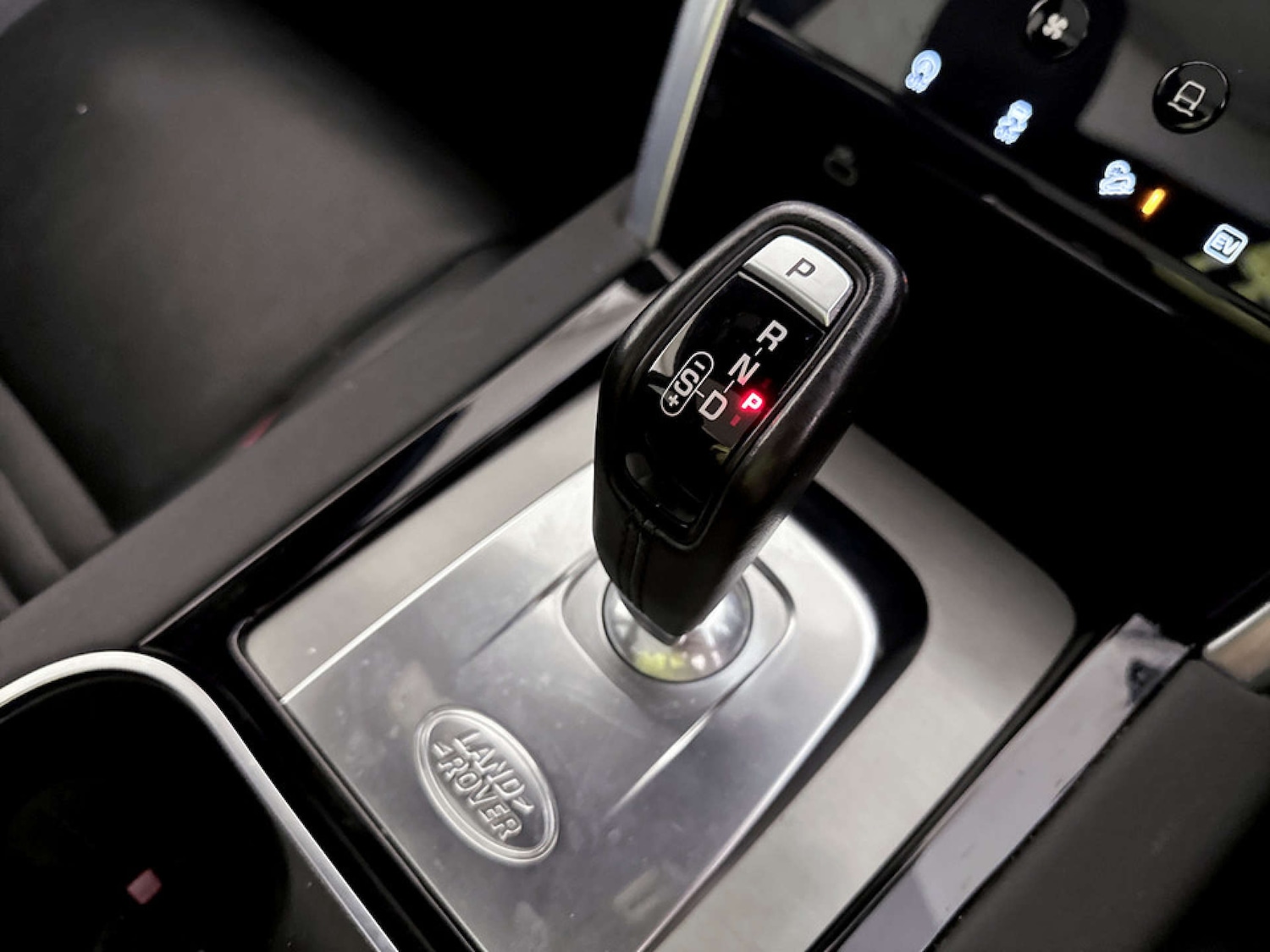 Used Land Rover Discovery Sport 2022 for sale - 77618852: Photo 25