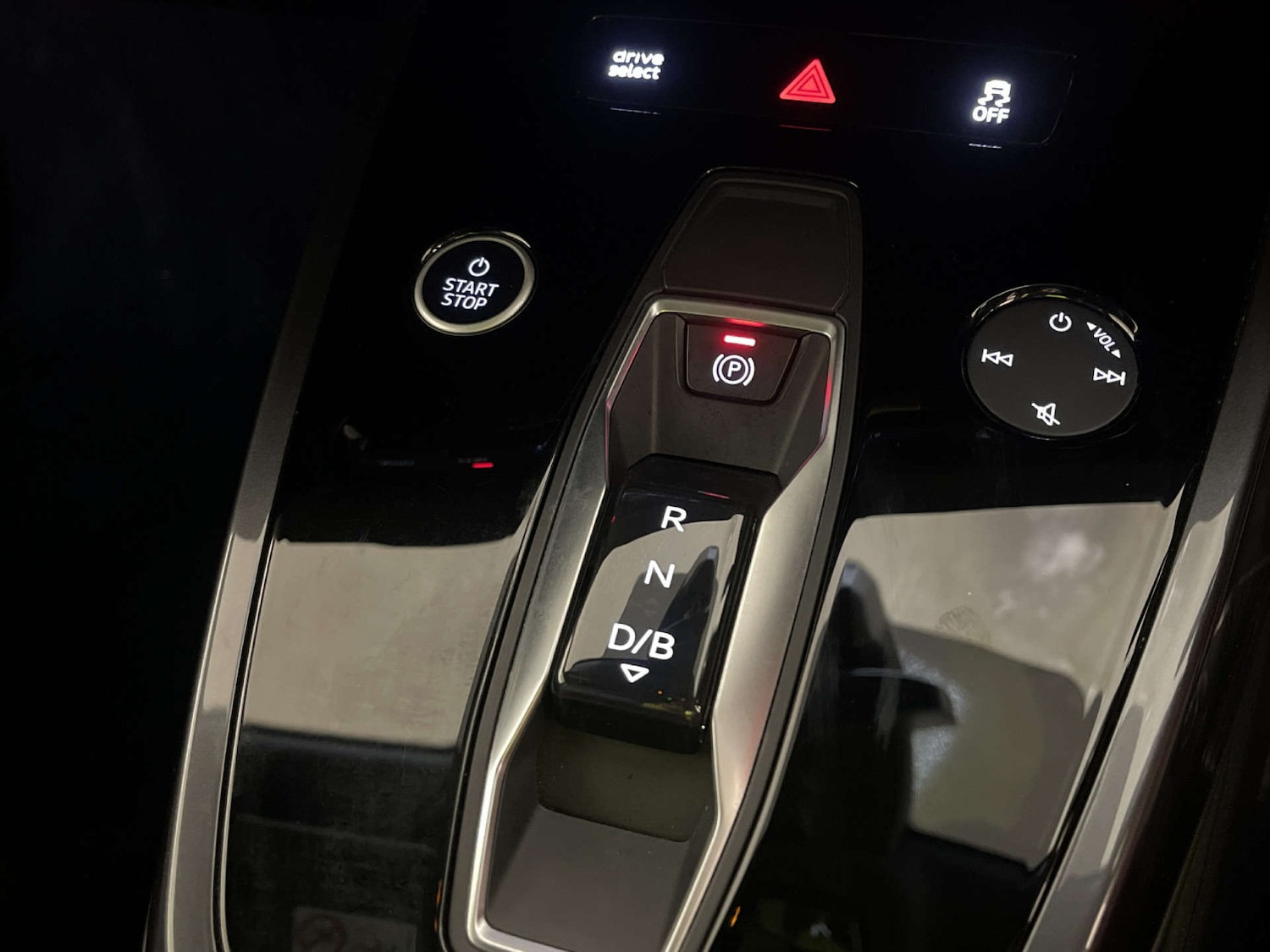 Used Audi Q4 e-tron 2021 for sale - 77905871: Photo 25