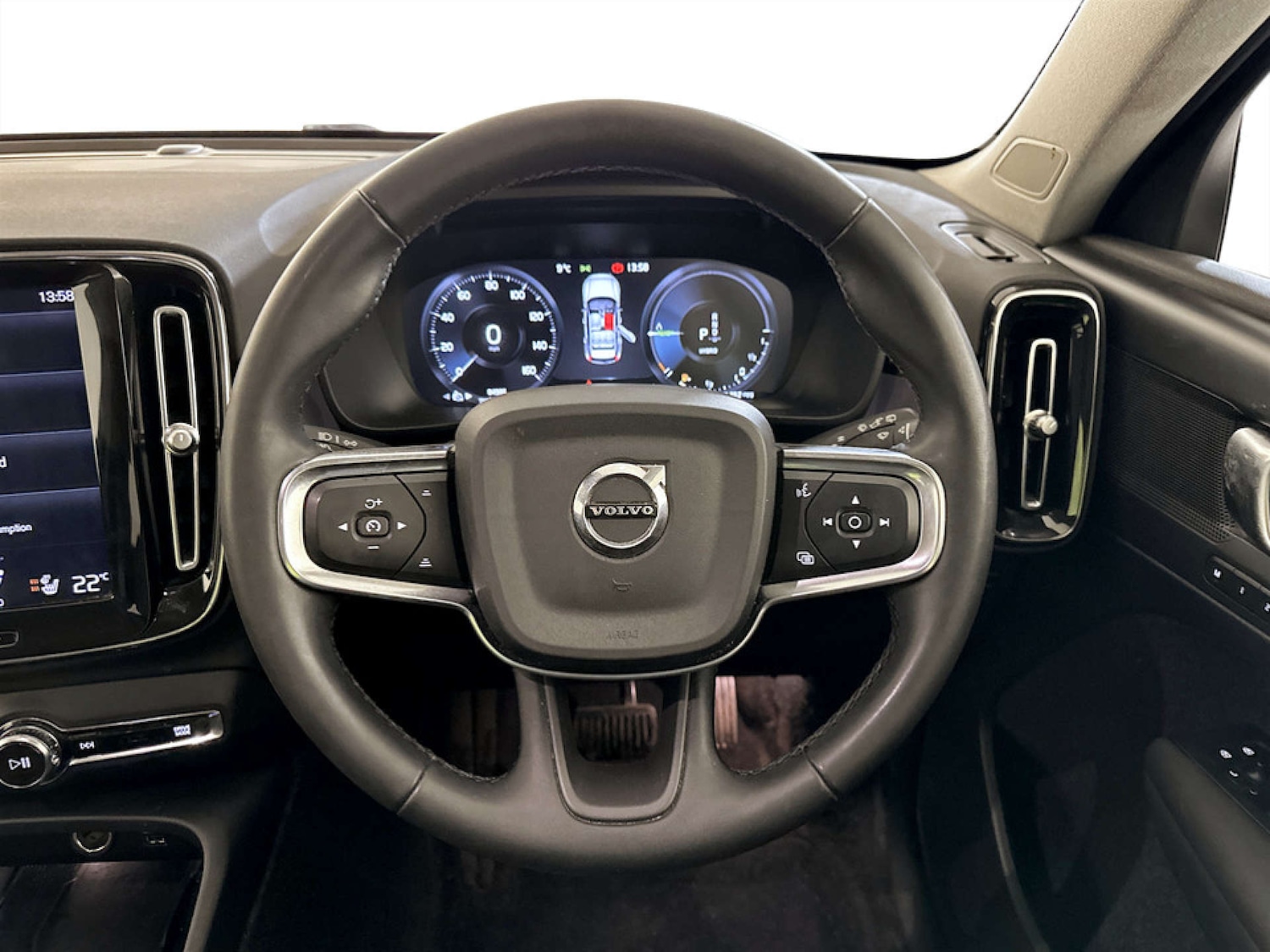 Used Volvo XC40 2022 for sale - 77227808: Photo 16