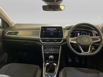 Used Volkswagen T-Roc 2022 for sale - 79105319: Photo