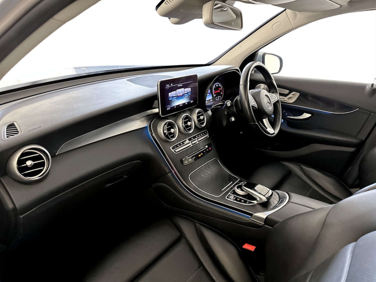 Used Mercedes-Benz GLC 2017 for sale - 77185153: Photo 12