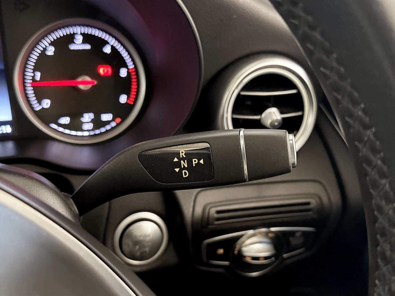 Used Mercedes-Benz GLC 2017 for sale - 77185153: Photo 22