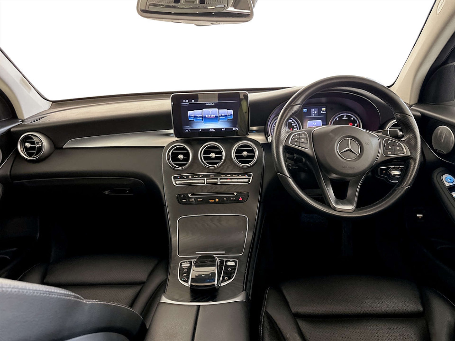 Used Mercedes-Benz GLC 2017 for sale - 77185153: Photo 3