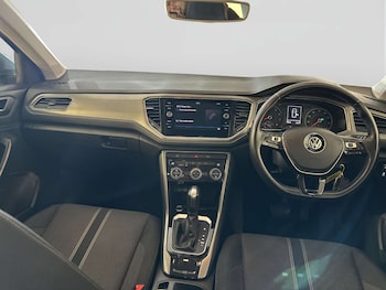 Used Volkswagen T-Roc 2020 for sale - 78619928: Photo