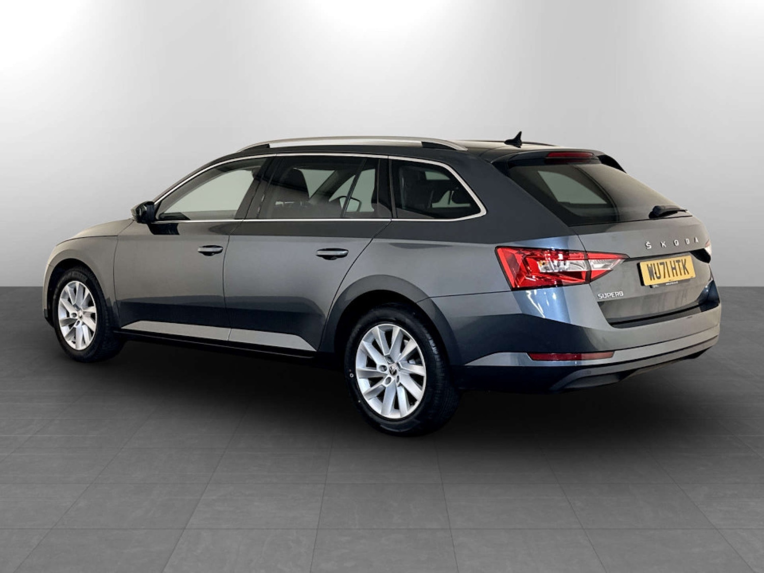 Used Skoda Superb 2021 for sale - 77380720: Photo 8