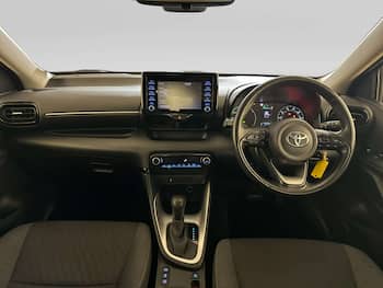 Used Toyota Yaris 2023 for sale - 79654608: Photo