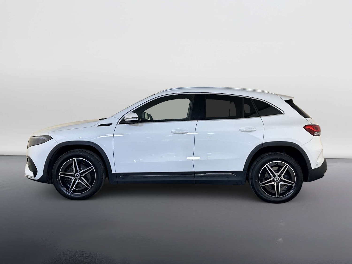 Used Mercedes-Benz EQA 2021 for sale - 77880472: Photo 8