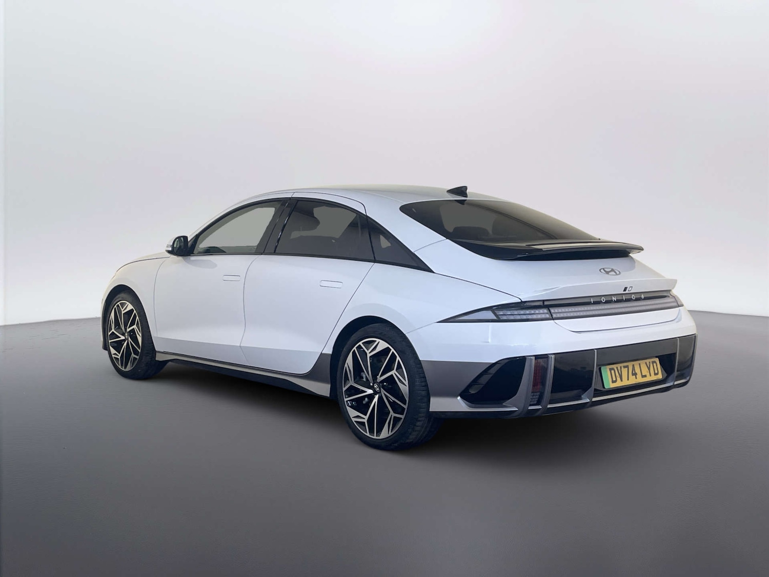 Used Hyundai IONIQ 6 2024 for sale - 78016505: Photo 8