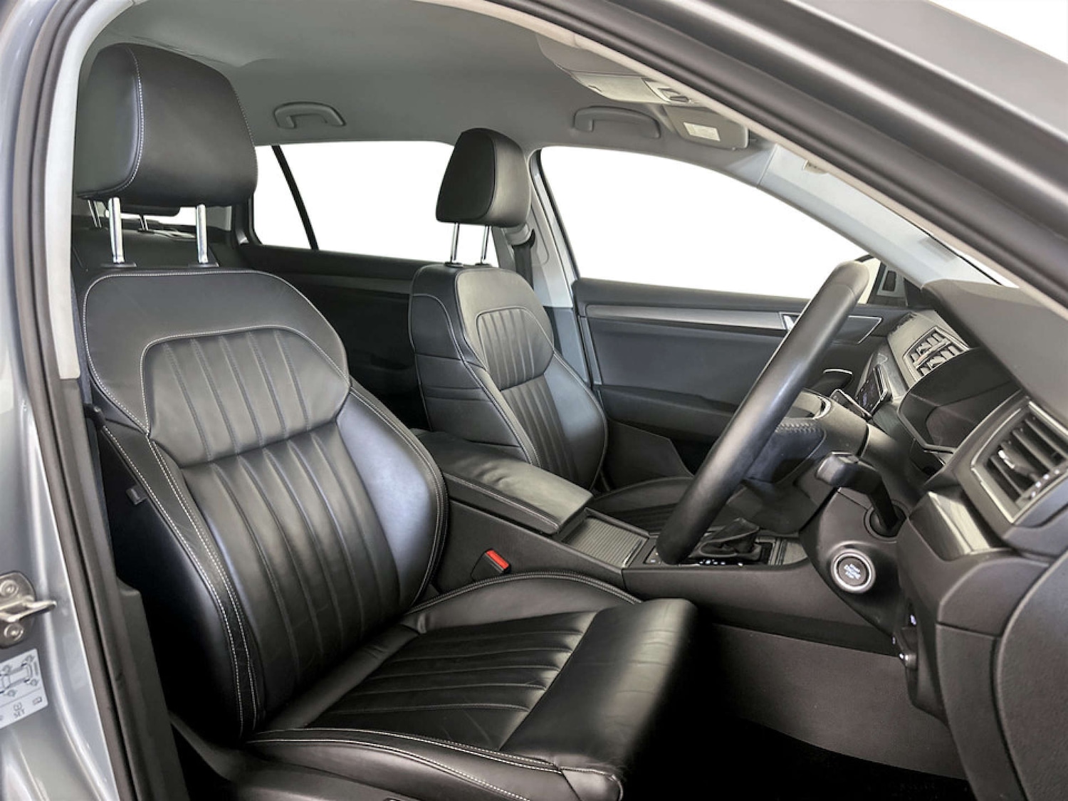 Used Skoda Superb 2021 for sale - 77328636: Photo 13