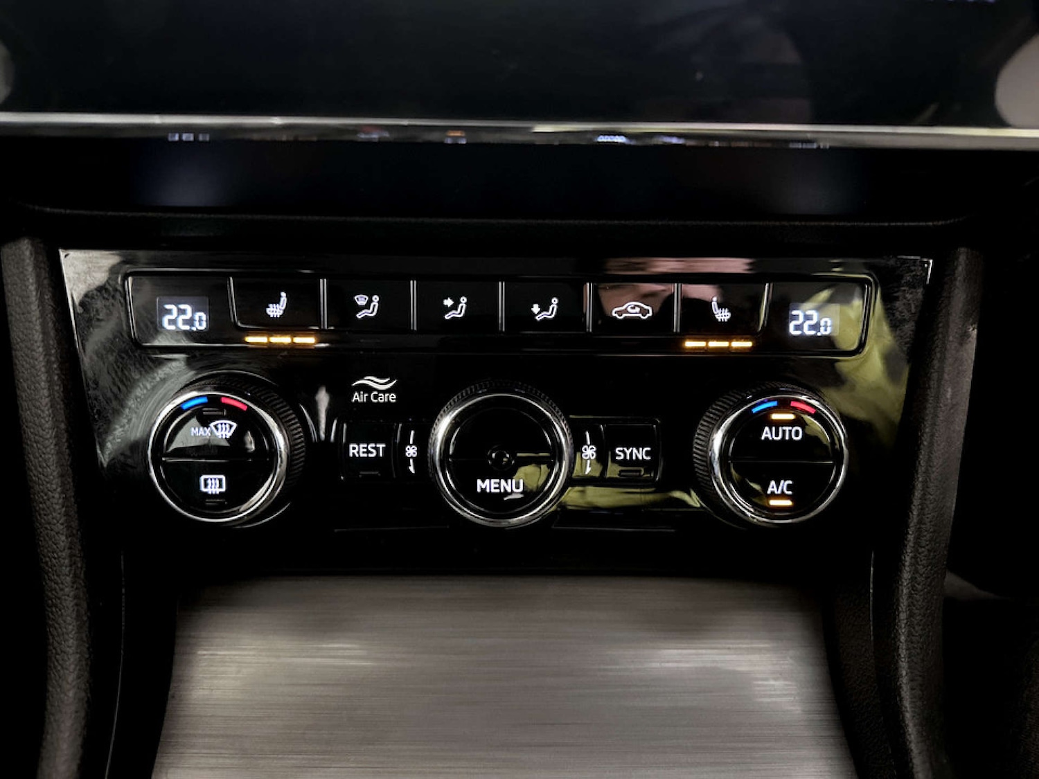 Used Skoda Superb 2021 for sale - 77328636: Photo 24