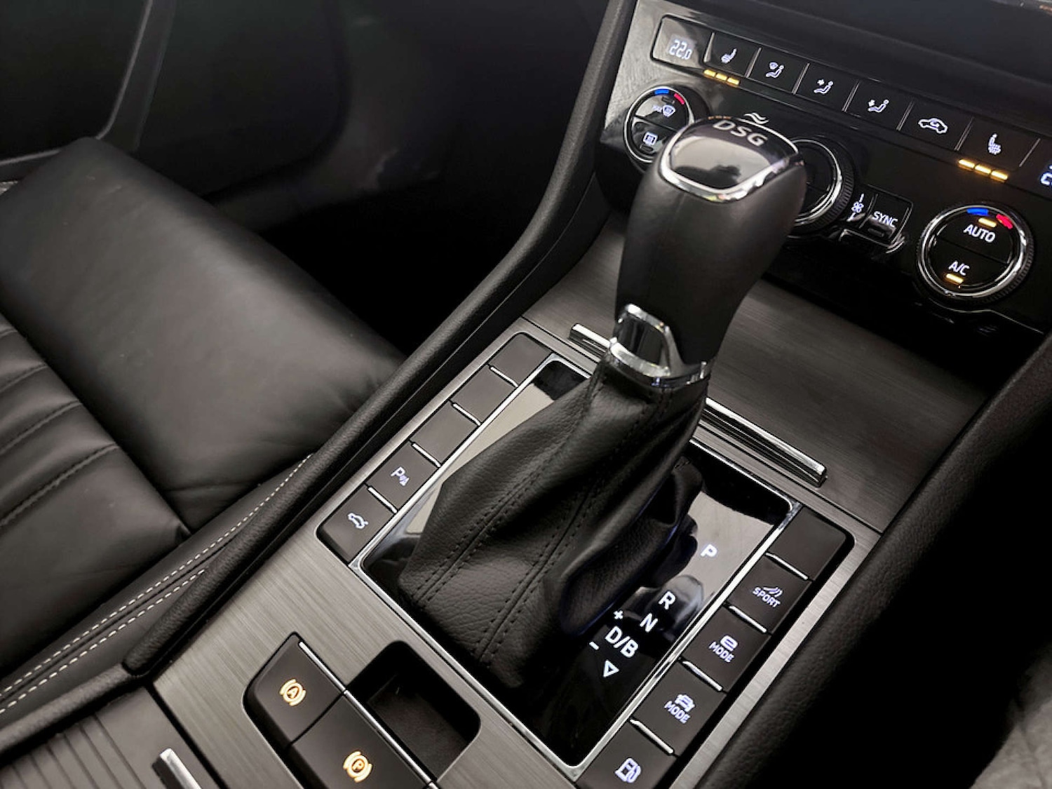 Used Skoda Superb 2021 for sale - 77328636: Photo 25