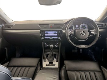 Used Skoda Superb 2021 for sale - 77328636: Photo