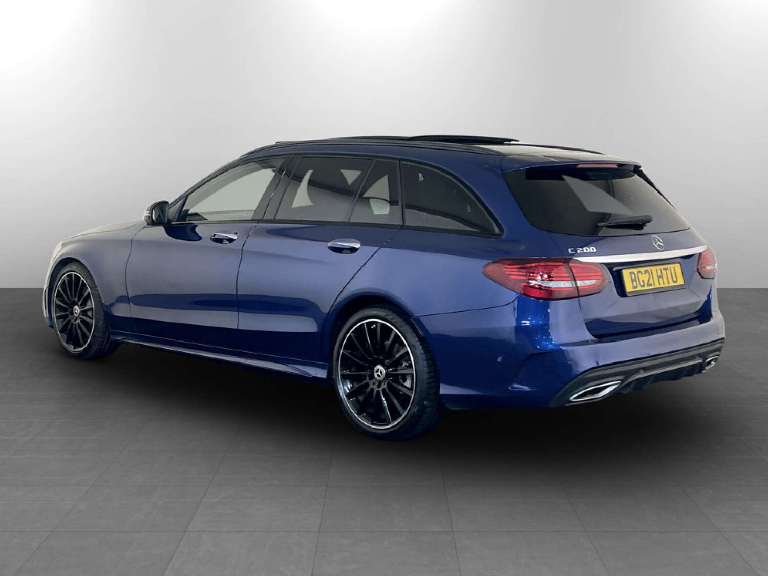 Used Mercedes-Benz C Class 2021 for sale - 77368181: Photo 8