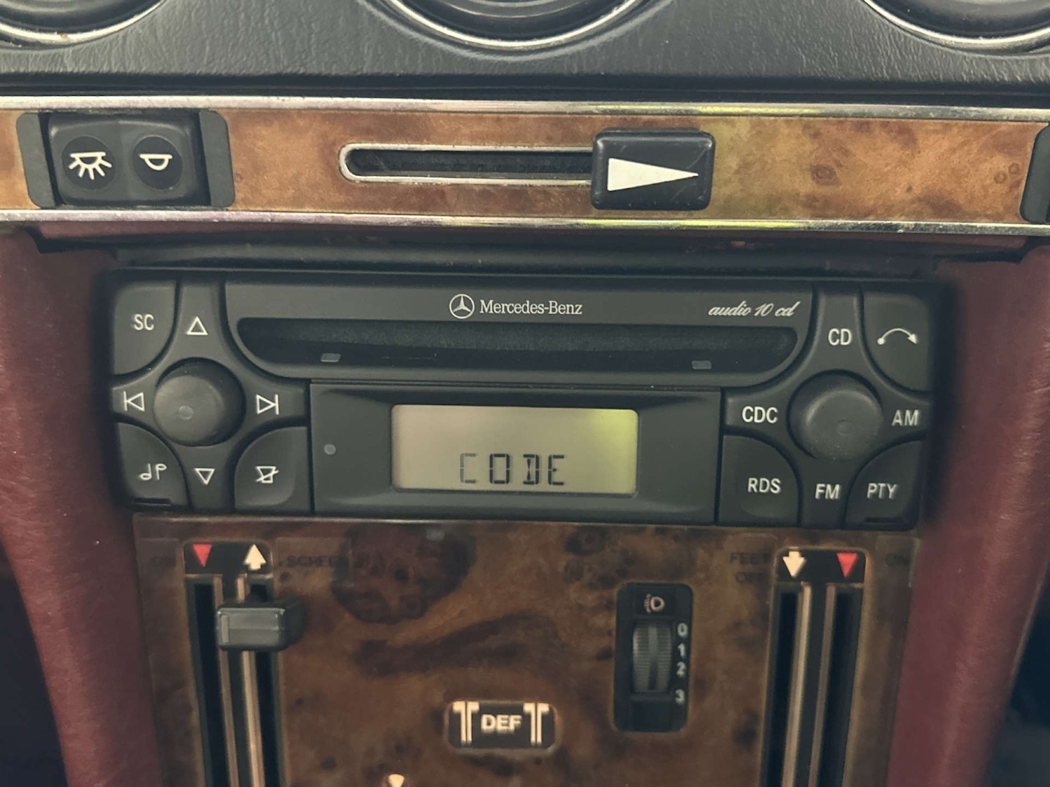 Used Mercedes-Benz SL 1986 for sale - 78112496: Photo 22