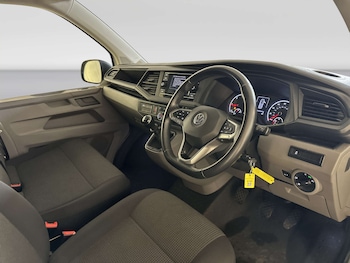 Used Volkswagen Transporter 2020 for sale - 79265000: Photo