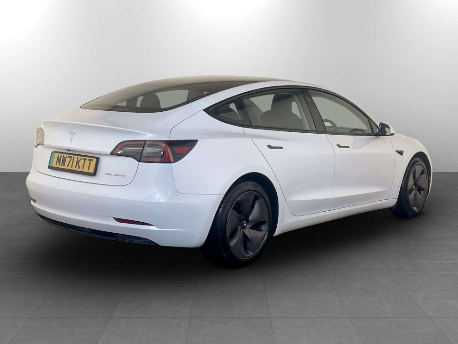 Used Tesla Model 3 2021 for sale - 77249247: Photo 10