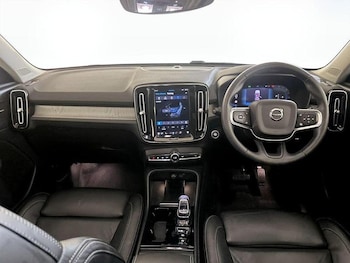 Used Volvo XC40 2023 for sale - 76241209: Photo