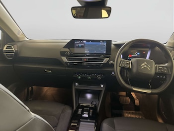 Used Citroen e-C4 X 2024 for sale - 78389851: Photo