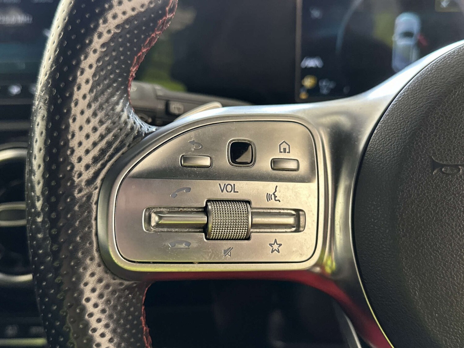 Used Mercedes-Benz A-Class 2018 for sale - 77964784: Photo 16