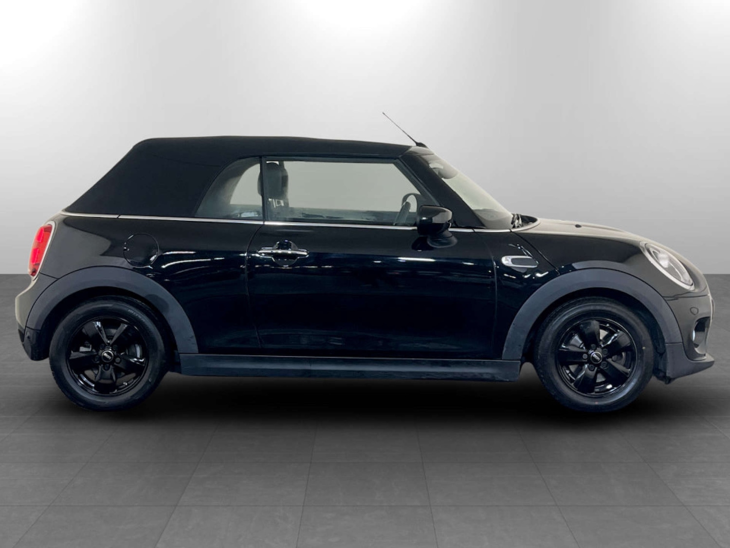 Used MINI Convertible 2020 for sale - 77233565: Photo 11