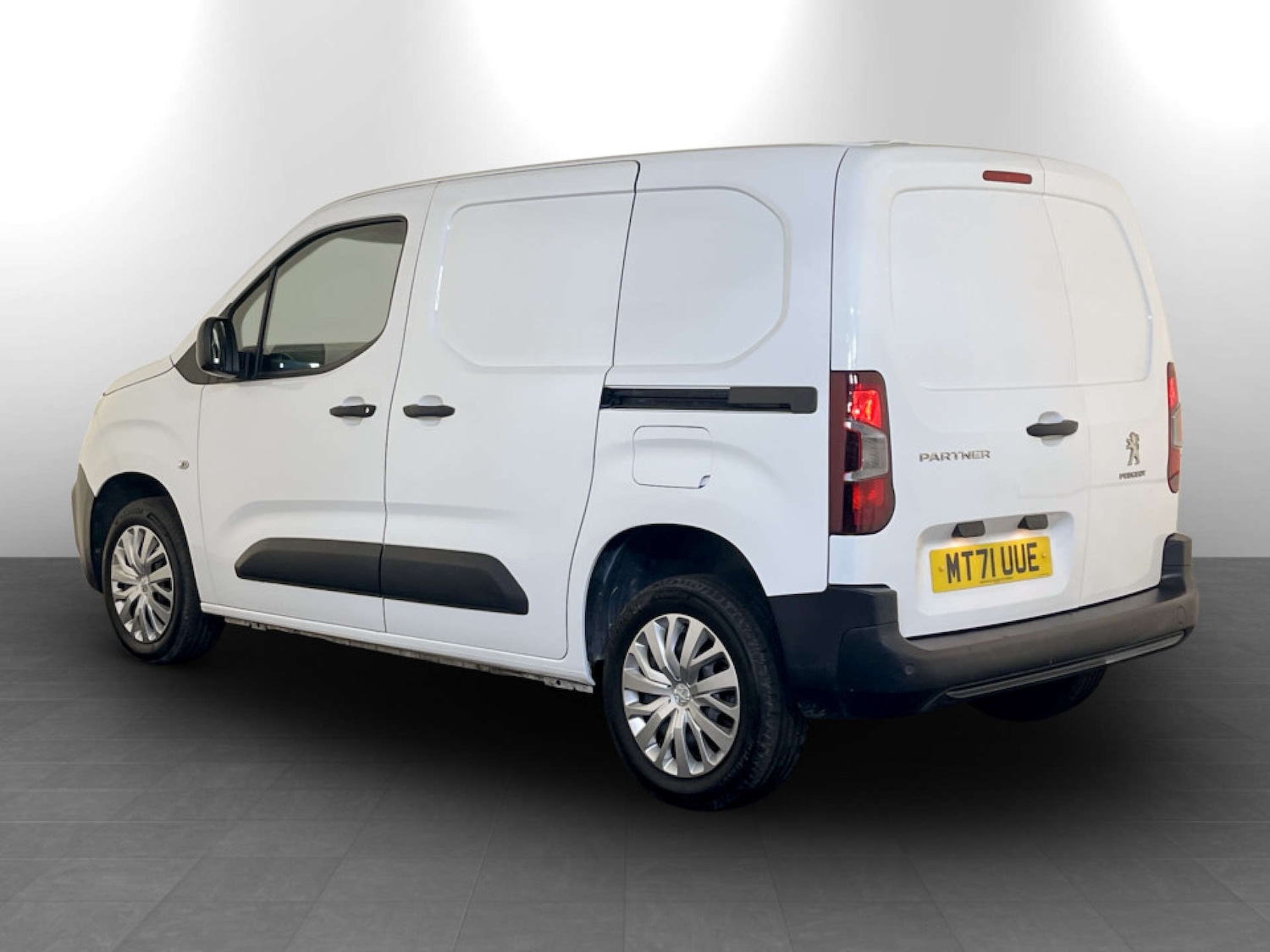 Used Peugeot Partner 2021 for sale - 77185170: Photo 7