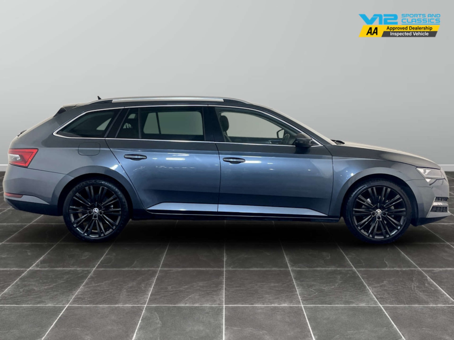 Used Skoda Superb 2021 for sale - 77590647: Photo 11