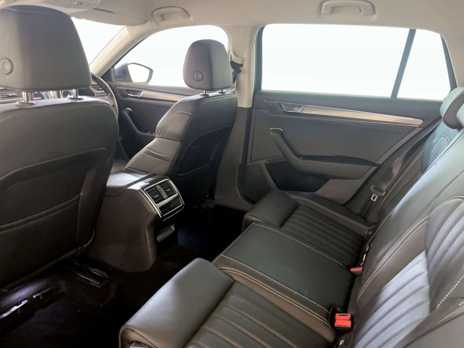 Used Skoda Superb 2021 for sale - 77590647: Photo 14